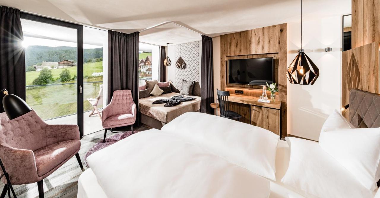 Sonnenberg Panorama Dolomites Wellbeing Hotel Maranza Luaran gambar