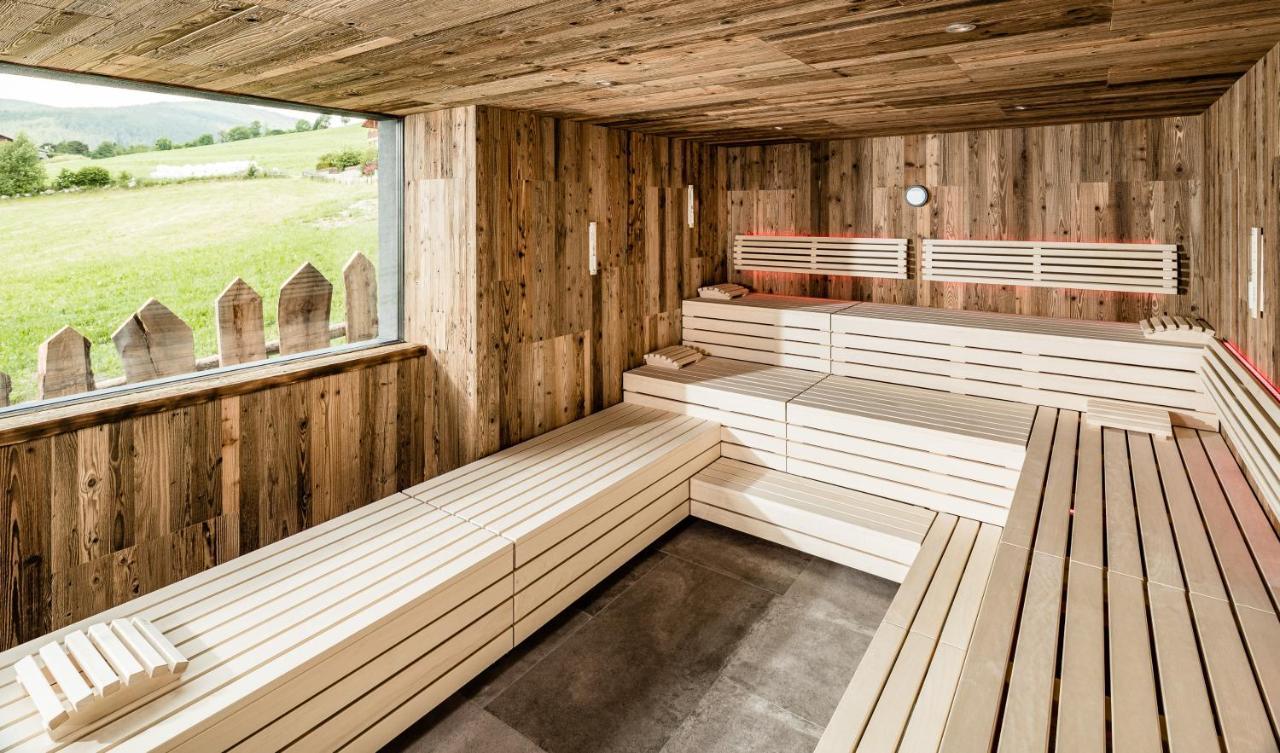 Sonnenberg Panorama Dolomites Wellbeing Hotel Maranza Luaran gambar
